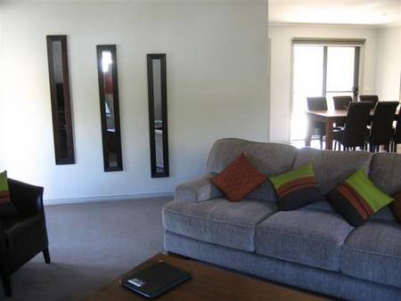Abalina Cottages - Coogee Beach Accommodation 4