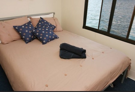Boyds Bay Houseboat Holidays - Coogee Beach Accommodation 4