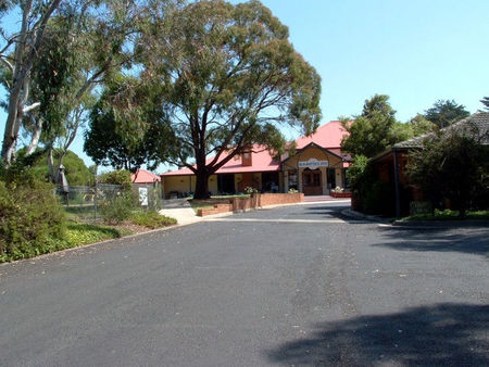 Banfields Motel And Conference Centre - thumb 0