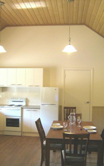Alpine Valley Cottages - Lismore Accommodation 4