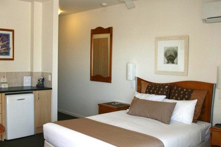 Yamba Beach Motel - Accommodation Redcliffe