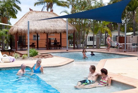 Blue Dolphin Resort  Holiday Park - Accommodation Redcliffe