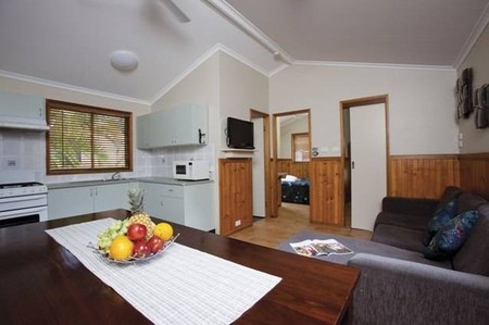 Blue Dolphin Resort & Holiday Park - Coogee Beach Accommodation 3