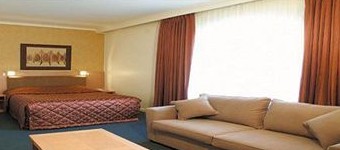 Best Western Plus Travel Inn Hotel - thumb 2