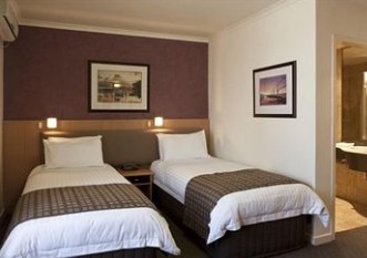 Best Western Plus Travel Inn Hotel - thumb 4